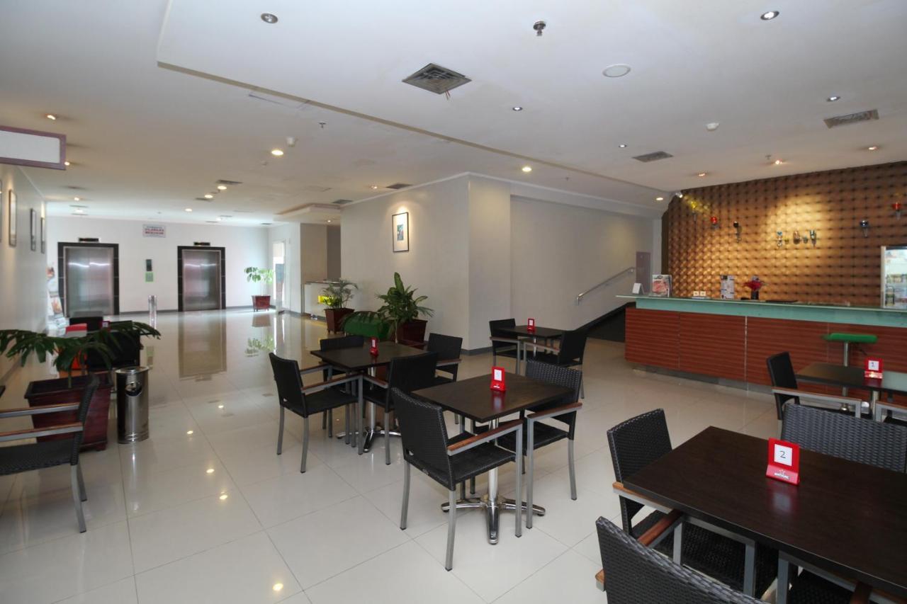 Airy Glodok Pinangsia Raya Jakarta Hotel Exterior foto