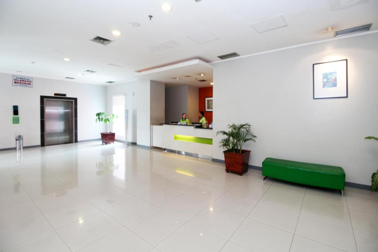 Airy Glodok Pinangsia Raya Jakarta Hotel Exterior foto